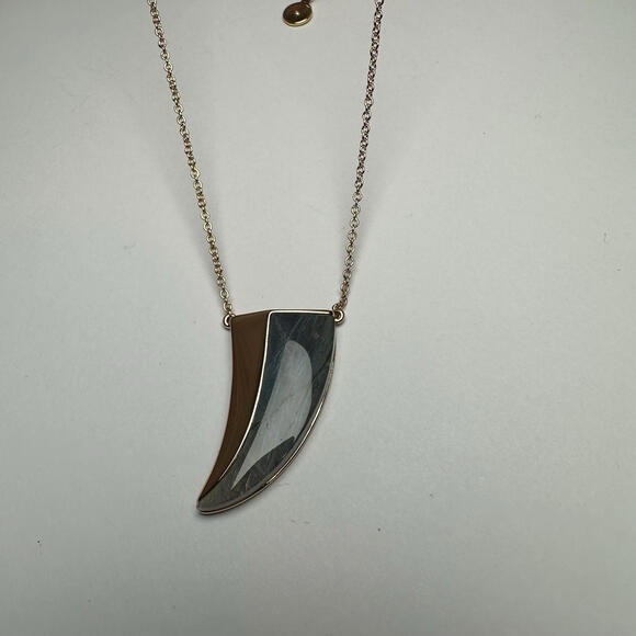 Stella & Dot Blue Stone Horn Shape Pendant Gold Tone Chain Necklace - Picture 9 of 14